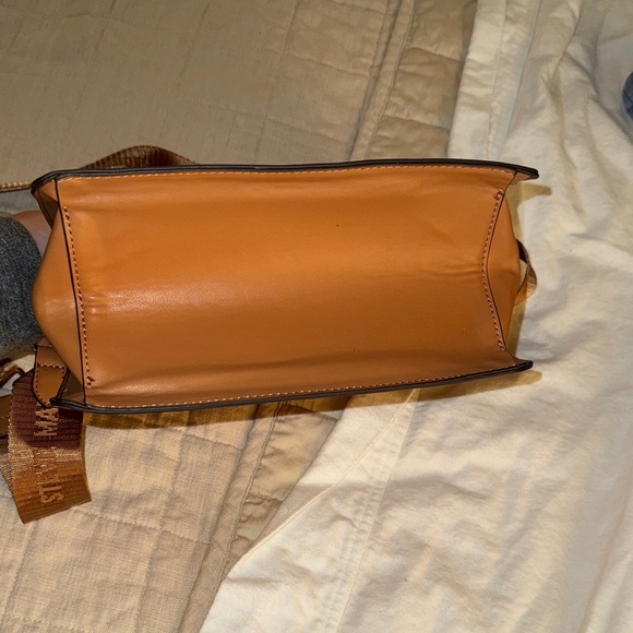 Steve Madden Brown Shoulder Bag with Pouch - Picture 7 of 7